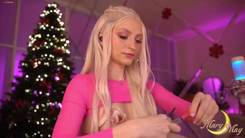 Snapshot of marylunamay chatting on December 2024 10:55:02 PM Mary online show from December 2024 10:55:02 PM