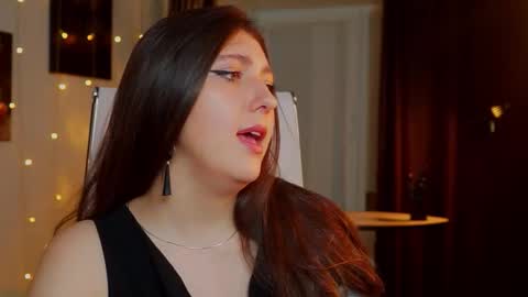 Mary Miller online show from September 2025 09:32:01 AM