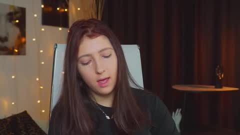 Mary Miller online show from September 2025 07:35:02 AM