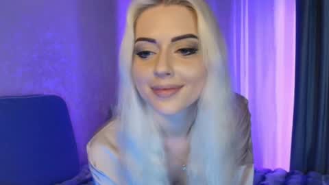 Snapshot of maryvi chatting on April 2026 07:55:01 PM MaryVi online show from April 2026 07:55:01 PM