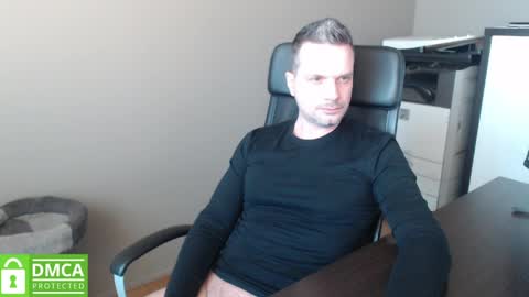 Snapshot of maschiodavide89 chatting on April 2026 11:44:02 AM David online show from April 2026 11:44:02 AM