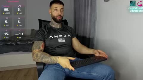 Snapshot of masculineguy69 chatting on November 2025 02:21:01 PM masculineguy69 online show from November 2025 02:21:01 PM