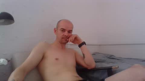 Snapshot of maserstti chatting on May 2026 06:19:02 AM maserstti online show from May 2026 06:19:02 AM