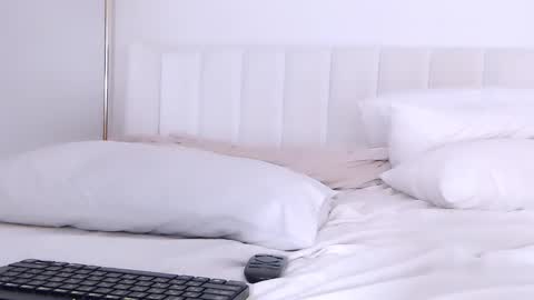 MASHA online show from January 2025 04:43:01 AM