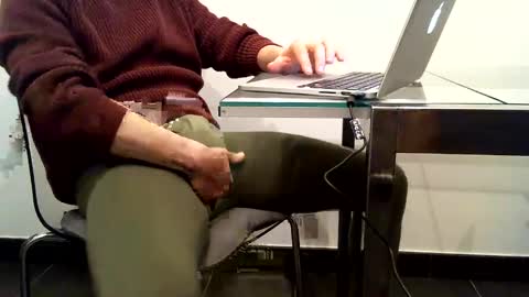 Mask07 online show from February 2025 07:40:02 PM