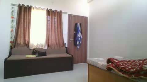 Snapshot of maskboyz2003 chatting on December 2024 06:27:01 AM maskboyz2003 online show from December 2024 06:27:01 AM