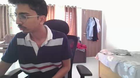 Snapshot of maskboyz2003 chatting on January 2025 04:21:01 AM maskboyz2003 online show from January 2025 04:21:01 AM