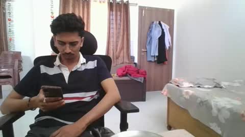 Snapshot of maskboyz2003 chatting on January 2025 07:25:02 AM maskboyz2003 online show from January 2025 07:25:02 AM