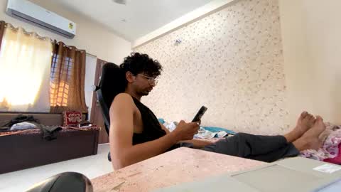 Snapshot of maskboyz2003 chatting on October 2025 03:45:01 AM maskboyz2003 online show from October 2025 03:45:01 AM