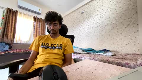 Snapshot of maskboyz2003 chatting on October 2025 04:32:01 AM maskboyz2003 online show from October 2025 04:32:01 AM