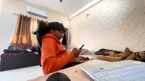 Snapshot of maskboyz2003 chatting on November 2025 04:11:01 AM maskboyz2003 online show from November 2025 04:11:01 AM