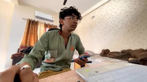 Snapshot of maskboyz2003 chatting on November 2025 04:01:01 AM maskboyz2003 online show from November 2025 04:01:01 AM