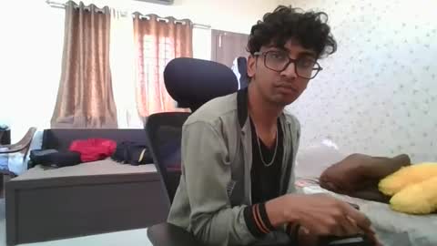 Snapshot of maskboyz2004 chatting on January 2026 06:59:02 AM Mask Boy online show from January 2026 06:59:02 AM