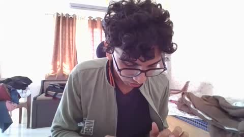 Snapshot of maskboyz2004 chatting on January 2026 04:50:02 AM Mask Boy online show from January 2026 04:50:02 AM