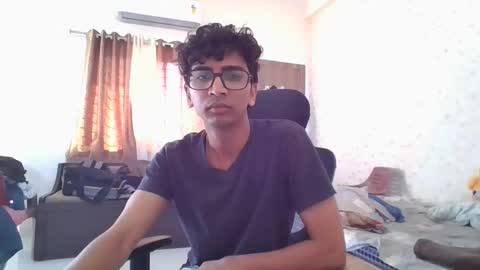 Snapshot of maskboyz2004 chatting on January 2026 04:16:01 AM Mask Boy online show from January 2026 04:16:01 AM