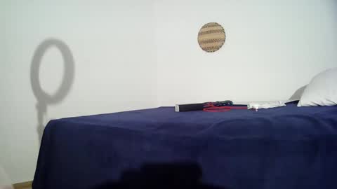 masked_shy_girl online show from October 2025 03:40:01 PM