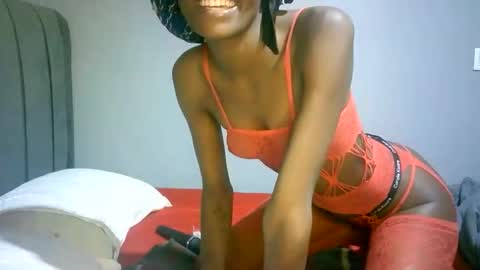 maskgang001 online show from September 2025 06:03:01 AM