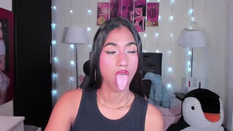 Snapshot of massielhot chatting on April 2026 02:54:01 PM massielhot online show from April 2026 02:54:01 PM