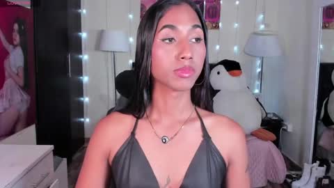 Snapshot of massielhot chatting on April 2026 11:11:02 PM massielhot online show from April 2026 11:11:02 PM