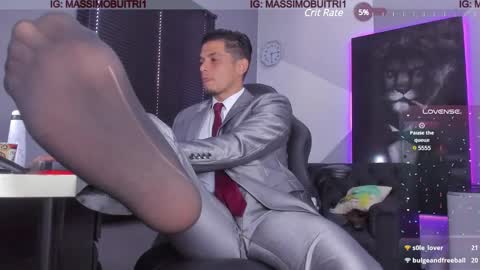 I am Massimo online show from January 2025 01:31:01 PM