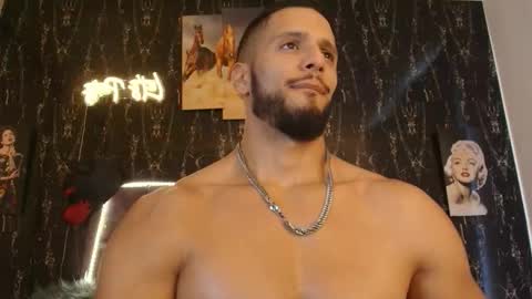 massimo_greco2 online show from October 2025 09:39:02 PM