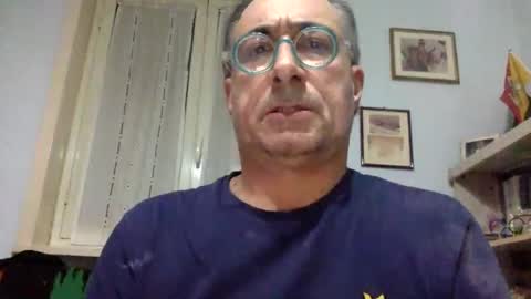 Snapshot of massimoxsempre chatting on December 2024 03:49:01 AM massimoxsempre online show from December 2024 03:49:01 AM