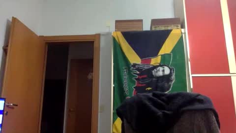 Snapshot of massimoxsempre chatting on November 2025 11:15:01 PM massimoxsempre online show from November 2025 11:15:01 PM