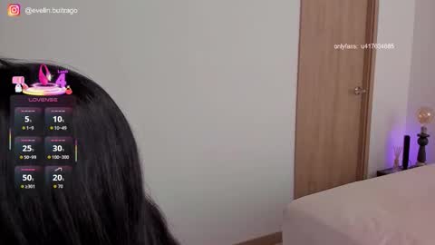 Eve   Independent model online show from October 2025 06:37:01 PM