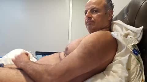 Snapshot of master398 chatting on October 2025 12:04:01 PM Erix online show from October 2025 12:04:01 PM