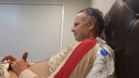 Snapshot of master398 chatting on October 2025 10:52:02 AM Erix online show from October 2025 10:52:02 AM