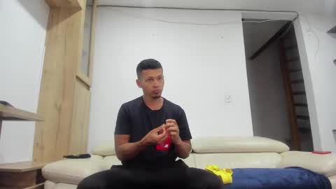 Snapshot of master4pigbitchslv chatting on December 2024 10:40:02 AM Domi online show from December 2024 10:40:02 AM