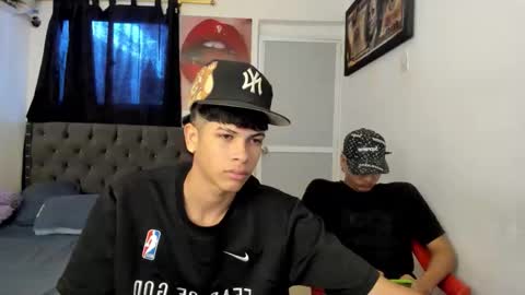 Snapshot of master_billy1 chatting on April 2026 07:15:01 PM master_billy1 online show from April 2026 07:15:01 PM