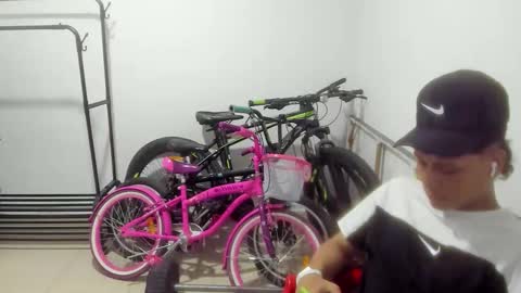 master_billy1 online show from May 2026 05:01:02 AM
