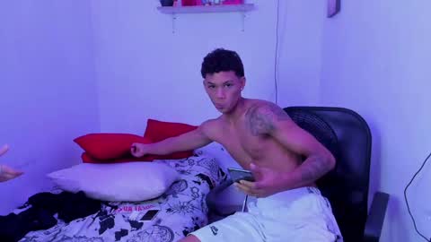 master_boy28 online show from February 2025 05:26:02 AM