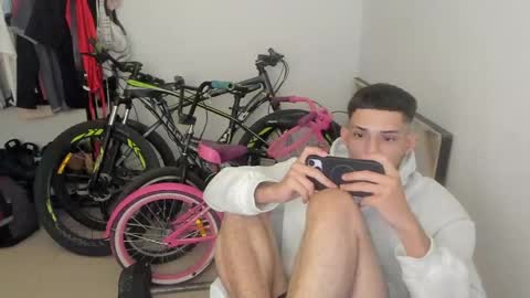 master_boy28 online show from April 2026 07:58:01 PM