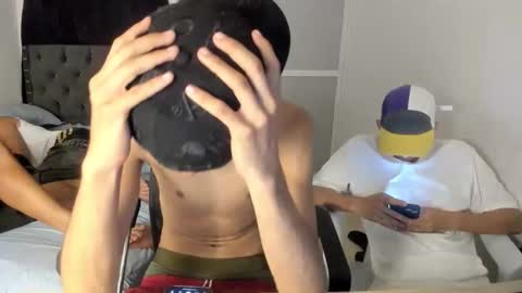 Snapshot of master_boy28 chatting on May 2026 05:57:01 AM master_boy28 online show from May 2026 05:57:01 AM