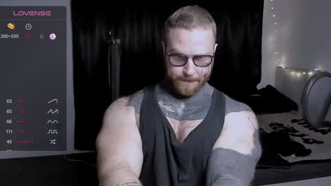 Snapshot of master_oil chatting on December 2024 05:13:01 PM Huge Alex online show from December 2024 05:13:01 PM