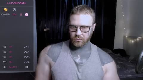 Snapshot of master_oil chatting on February 2025 05:52:02 AM Huge Alex online show from February 2025 05:52:02 AM