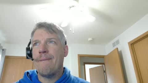 Snapshot of master_thorn chatting on March 2025 07:02:01 PM Master Thorn online show from March 2025 07:02:01 PM