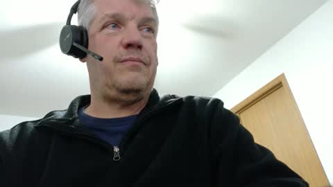 Snapshot of master_thorn chatting on April 2026 02:20:02 AM Master Thorn online show from April 2026 02:20:02 AM