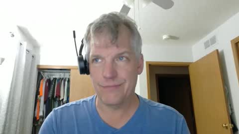 Snapshot of master_thorn chatting on April 2026 02:14:01 AM Master Thorn online show from April 2026 02:14:01 AM