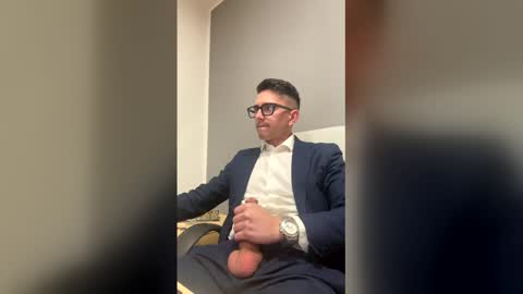 Snapshot of masterboss_fl chatting on April 2026 11:50:02 AM Master Boss online show from April 2026 11:50:02 AM