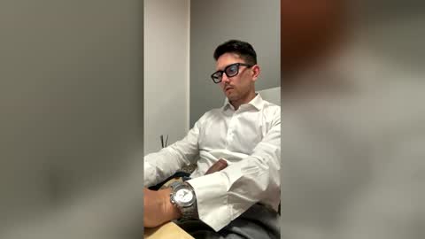 Snapshot of masterboss_fl chatting on June 2026 11:42:02 AM Master Boss online show from June 2026 11:42:02 AM