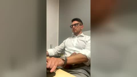 Snapshot of masterboss_fl chatting on June 2026 11:29:02 AM Master Boss online show from June 2026 11:29:02 AM