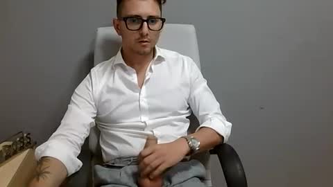 Snapshot of masterboss_fl chatting on July 2026 11:30:02 AM Master Boss online show from July 2026 11:30:02 AM