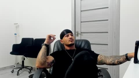 masterchris12 online show from December 2024 09:01:01 PM