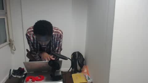 Snapshot of masterdomfuck chatting on February 2025 12:33:01 AM Masterdomfuck online show from February 2025 12:33:01 AM