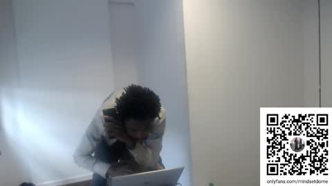 Snapshot of masterdomfuck chatting on November 2025 06:41:04 PM Masterdomfuck online show from November 2025 06:41:04 PM