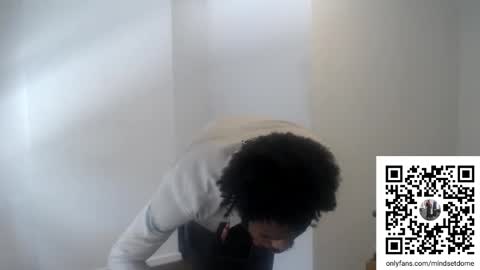 Snapshot of masterdomfuck chatting on November 2025 03:24:02 PM Masterdomfuck online show from November 2025 03:24:02 PM