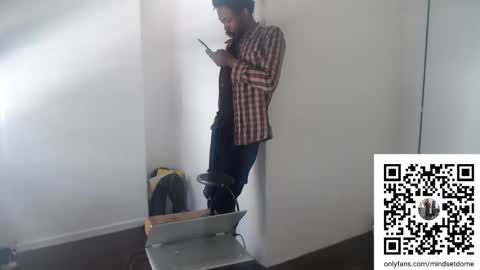 Snapshot of masterdomfuck chatting on November 2025 04:17:02 PM Masterdomfuck online show from November 2025 04:17:02 PM